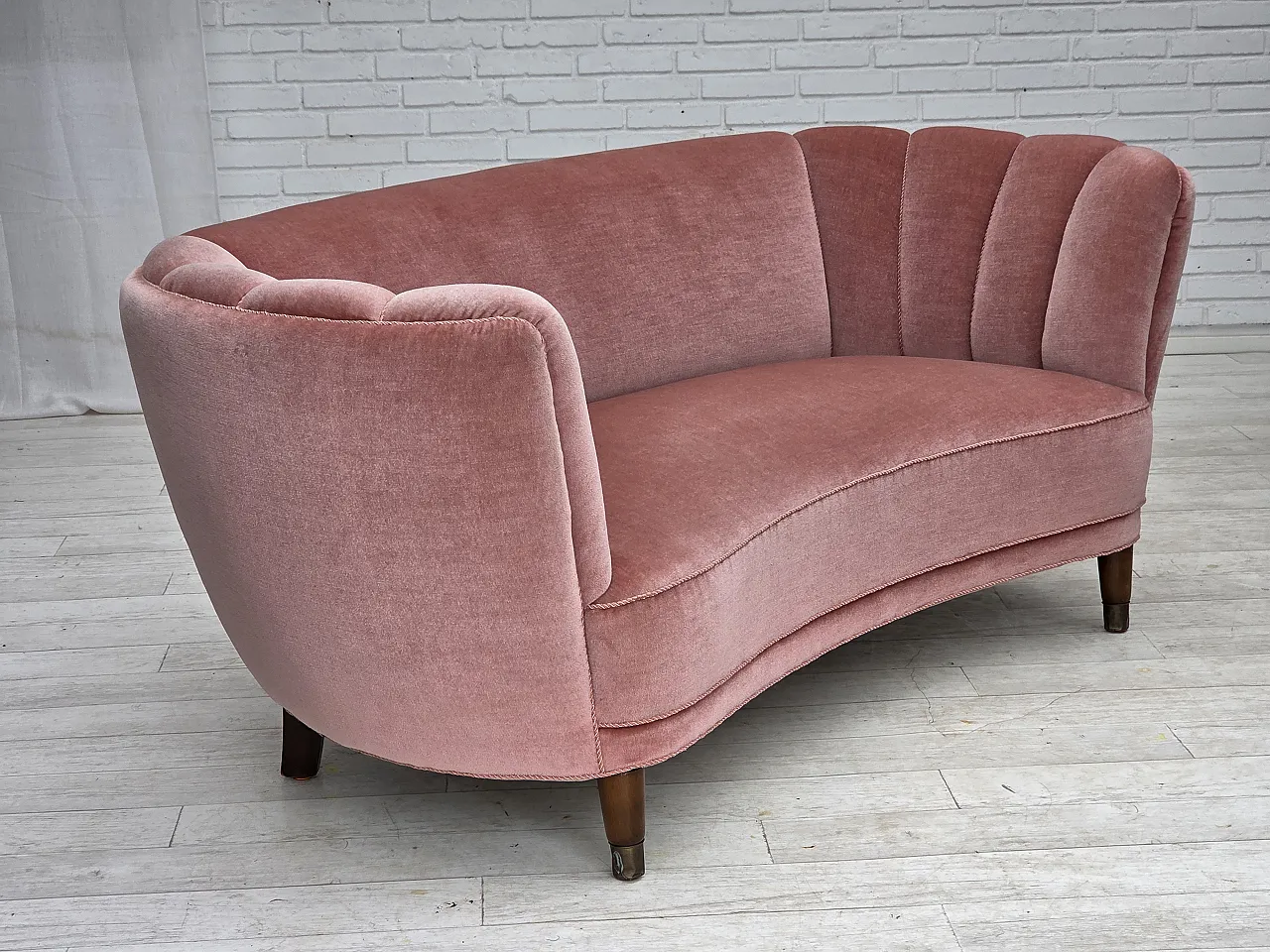Danish 2-seater curved sofa in salmon pink velvet, 1970s 6