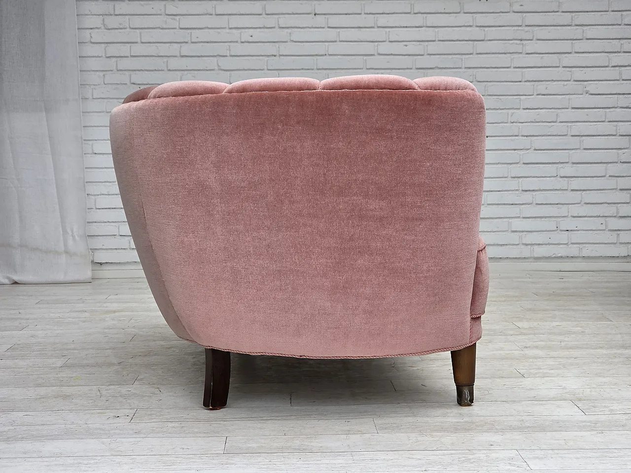 Danish 2-seater curved sofa in salmon pink velvet, 1970s 8