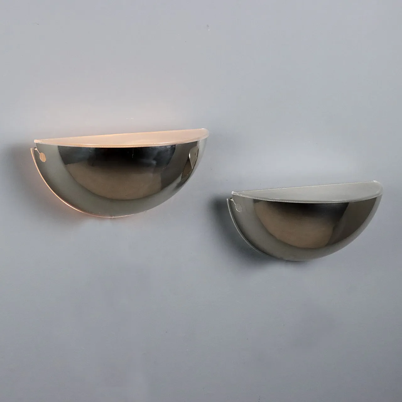 Pair of Quarto wall lamps by Afra & Tobia Scarpa, 20th century 1