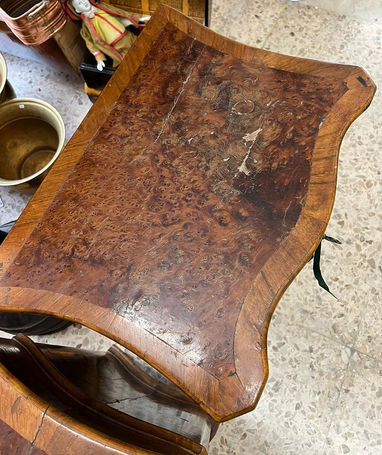 Coppia di comodini in radica di noce, '800 1