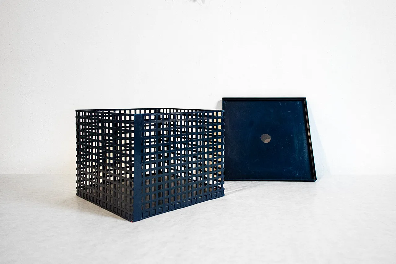 Scatola in metallo blu, anni '70 3