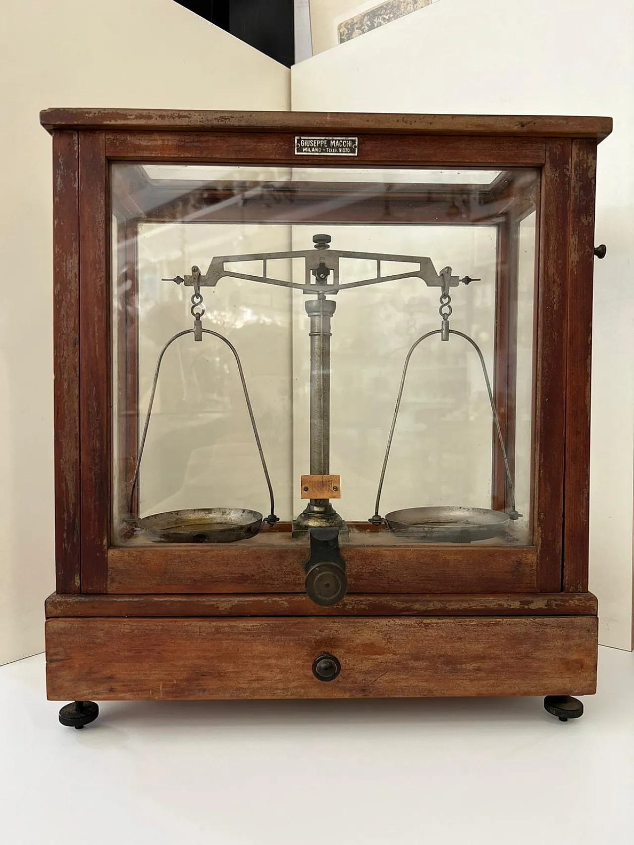 Bilancia analitica da farmacia, anni '50 1