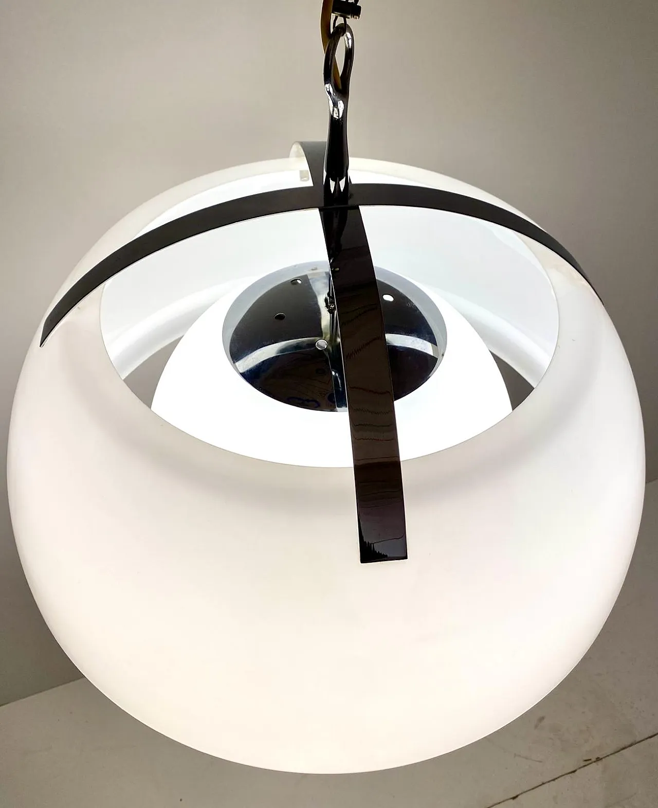 Lampadario Omega di Vico Magistretti per Artemide, anni '60 19