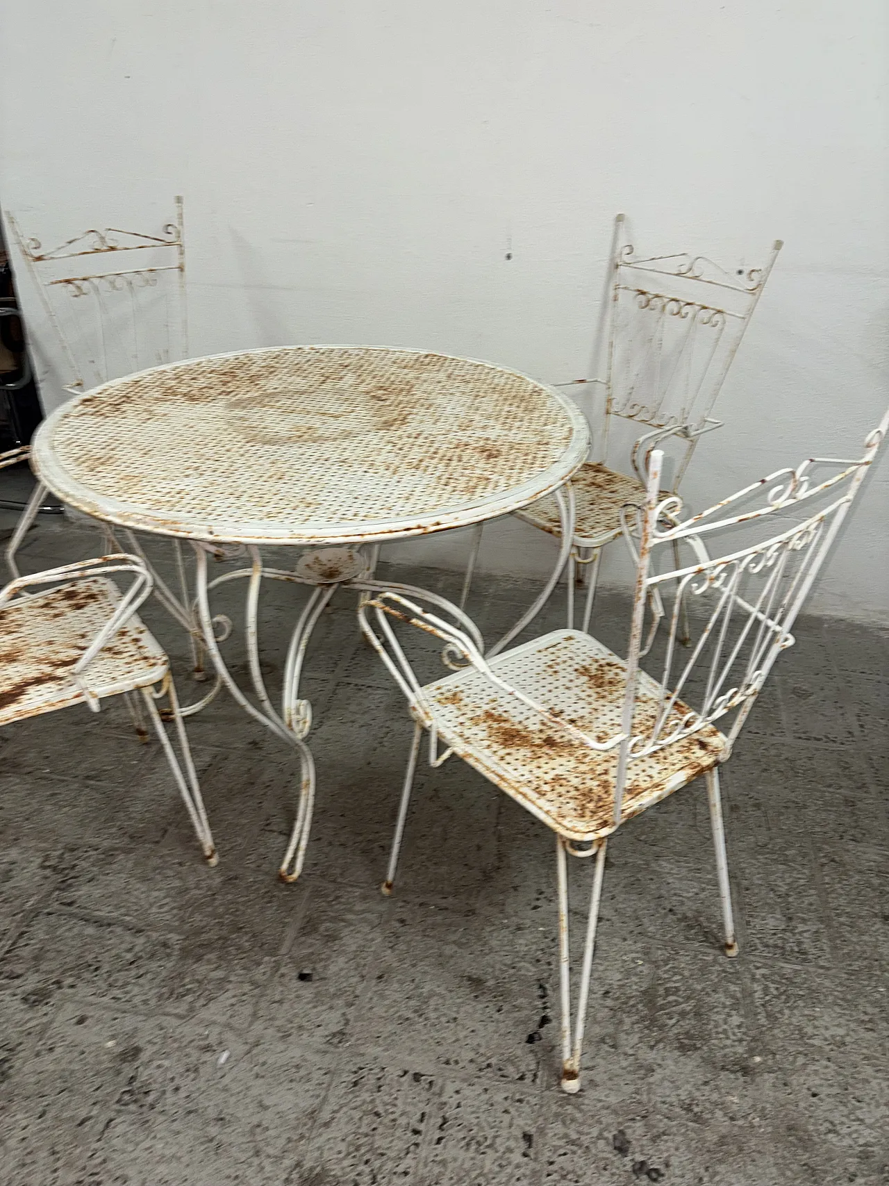 Tavolo con sedie in ferro, anni '70 2