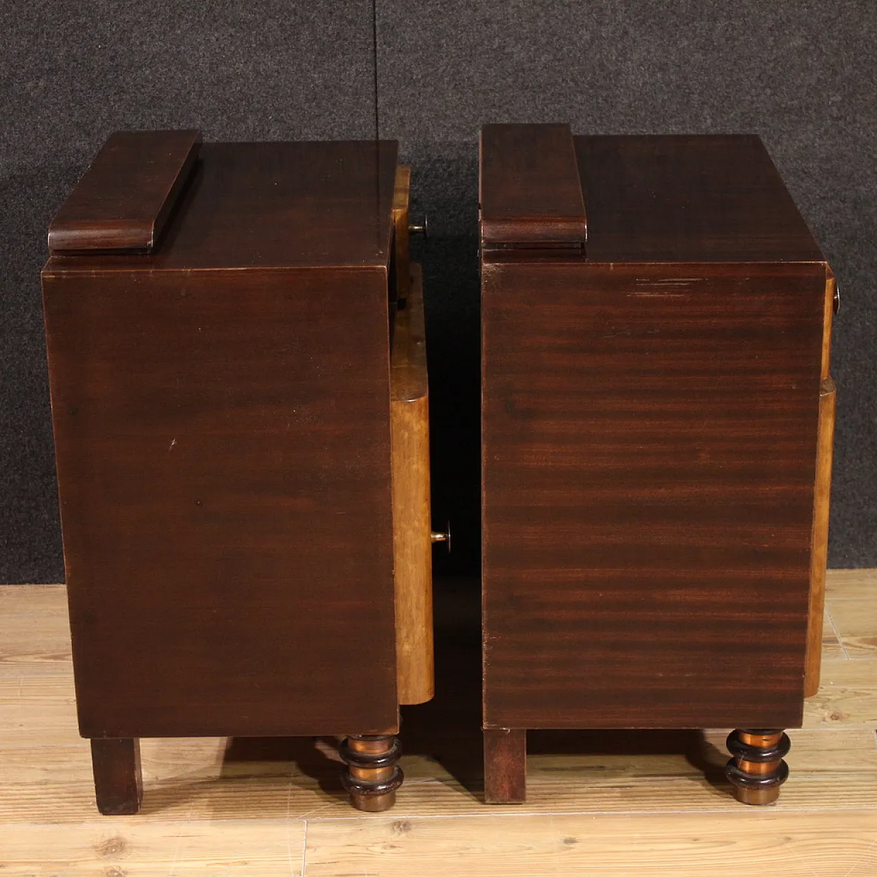 Pair of Italian bedside tables, 60s 4