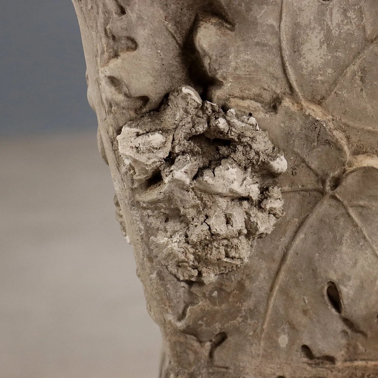 Vaso in gesso con altorilievi, '800 8