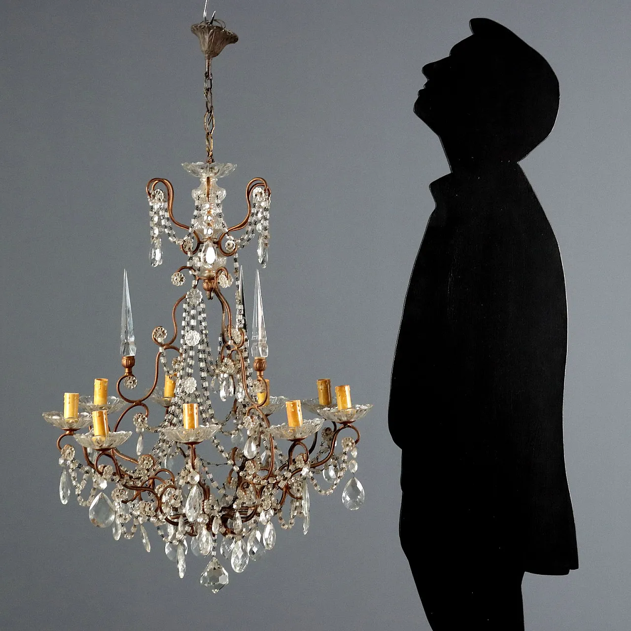 Lampadario a nove luci in ferro dorato e vetro, fine '800 2