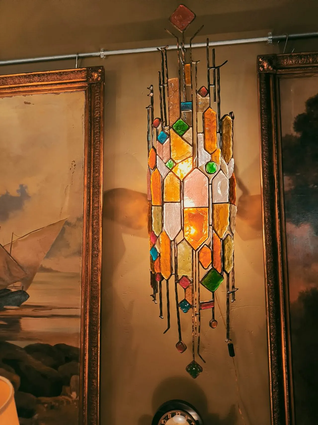 Pair of brutalist hammered glass wall lamps by Poliarte, 1970s 1