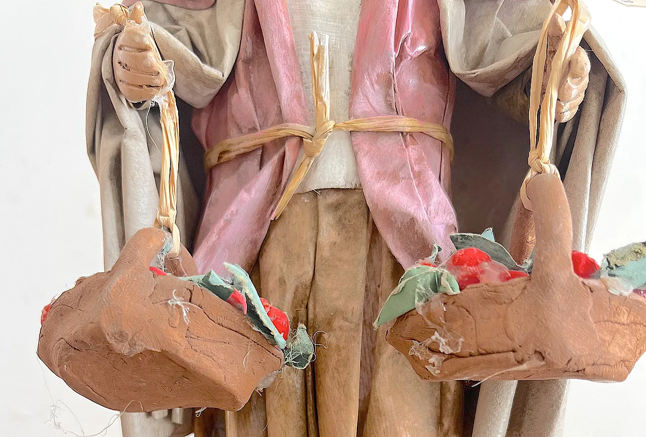 Lecce ceramic papier-mâché figurines 7