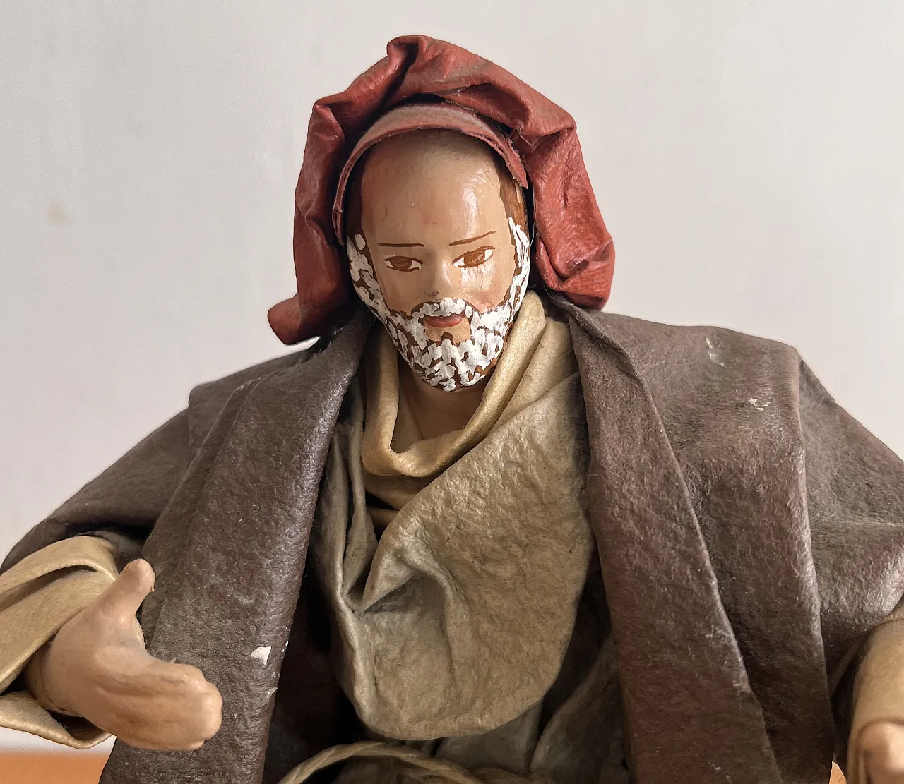 Lecce ceramic papier-mâché figurines 14