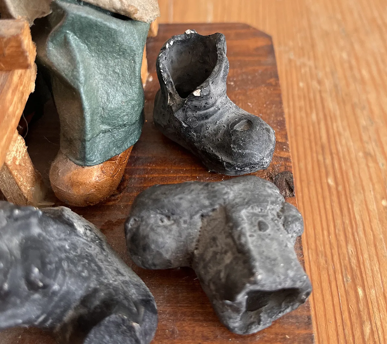 Lecce ceramic papier-mâché figurines 15