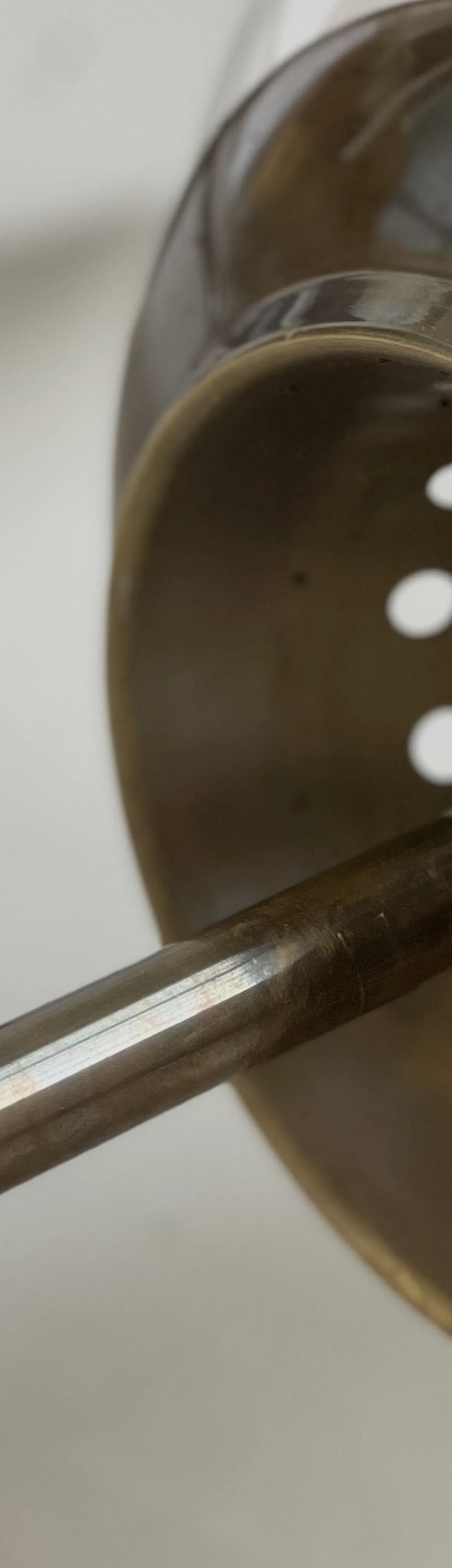 Applique stile Art Déco in ottone e vetro scanalato 18