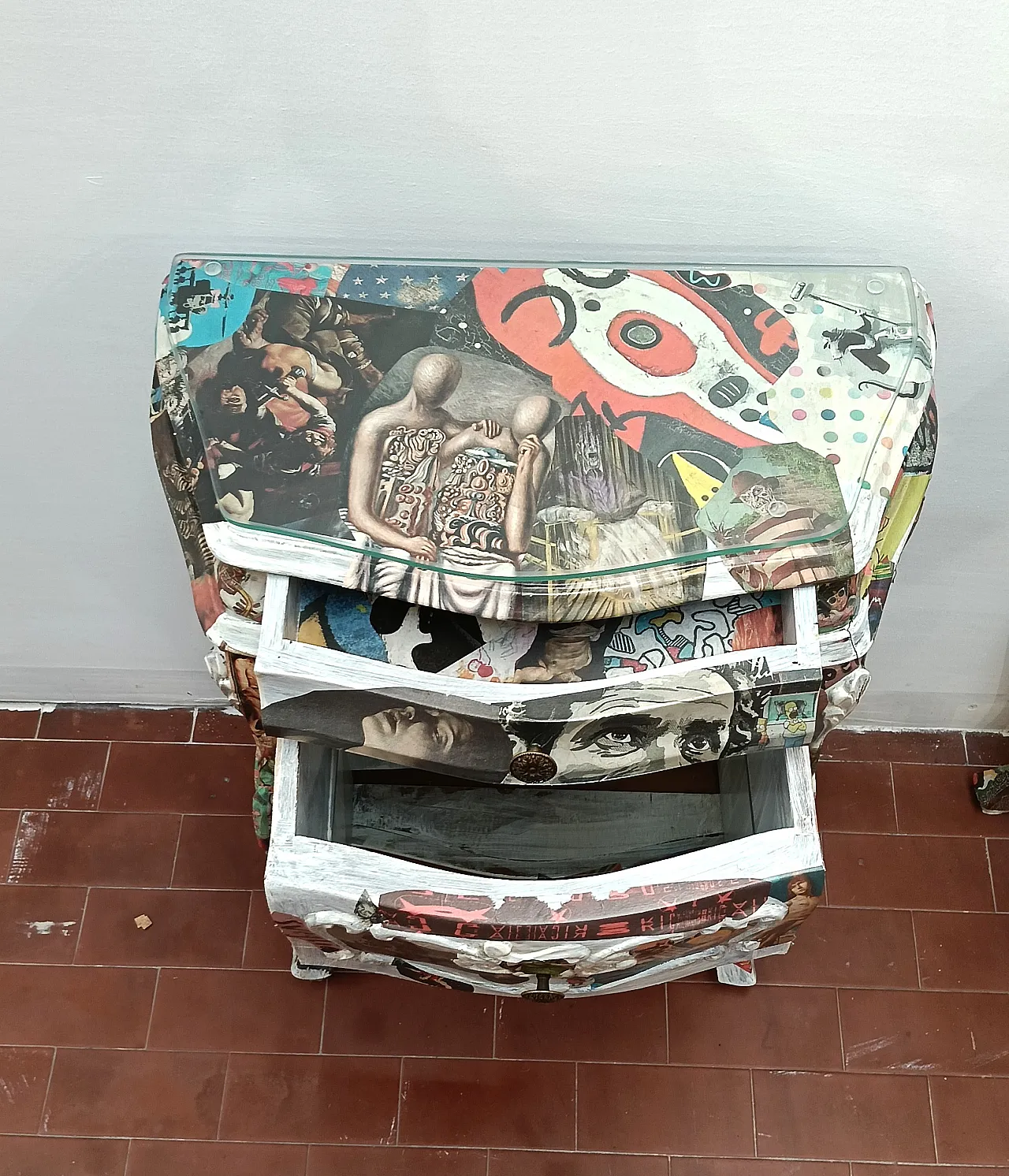 Coppio di comodini decoupage artistico, 2000 8