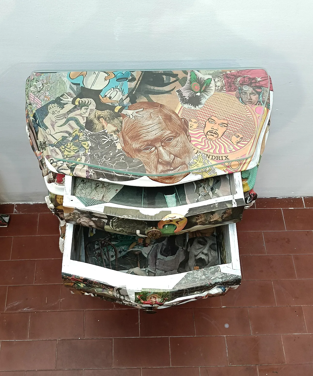 Coppio di comodini decoupage artistico, 2000 9