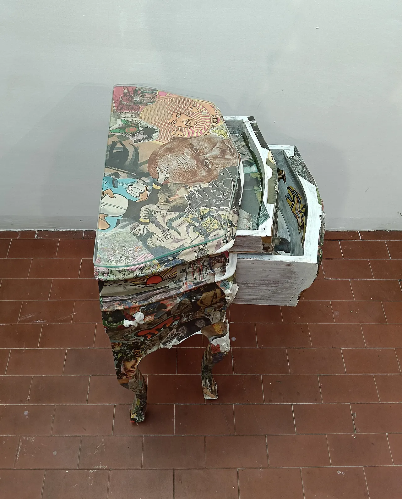 Coppio di comodini decoupage artistico, 2000 18