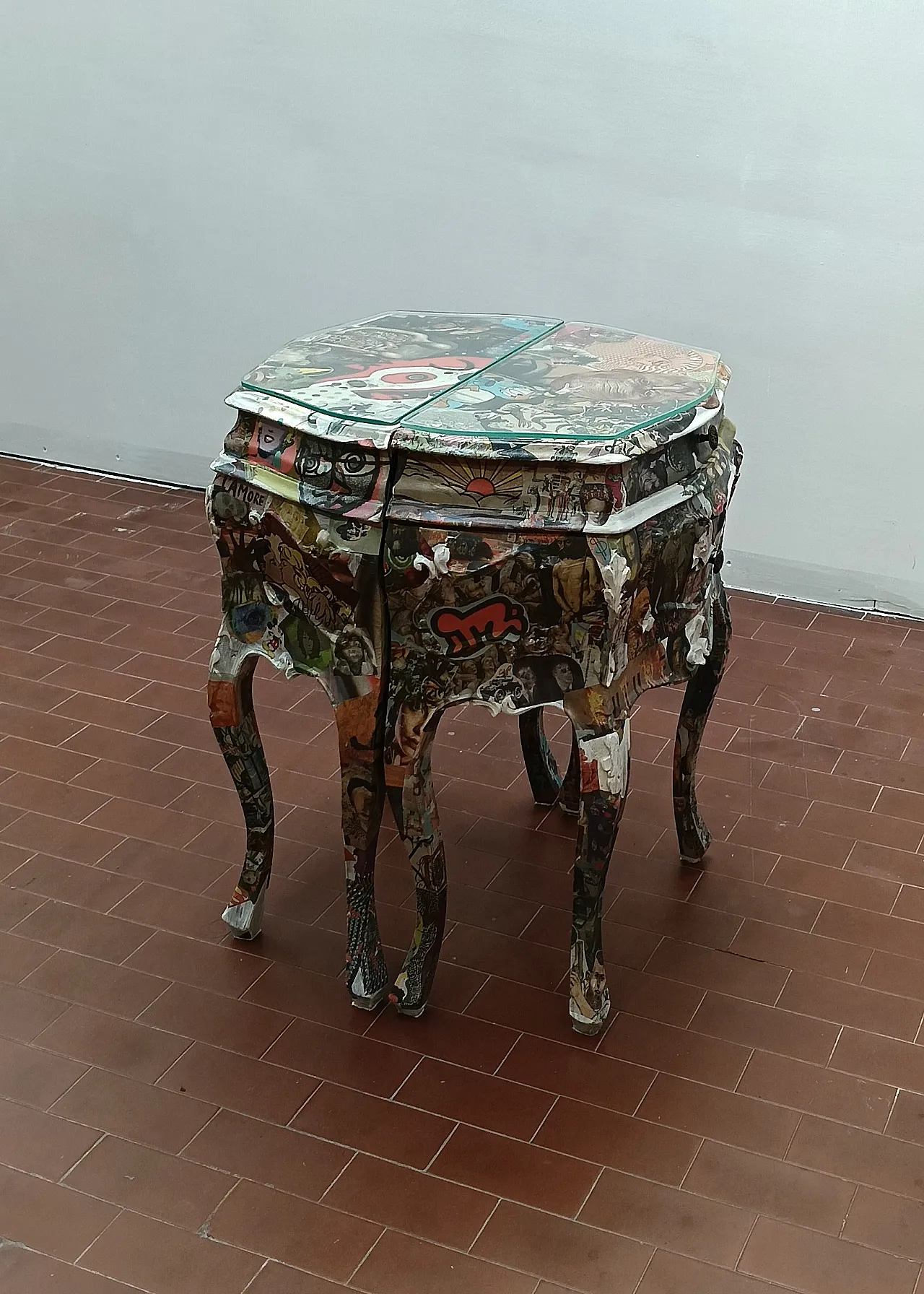 Coppio di comodini decoupage artistico, 2000 29