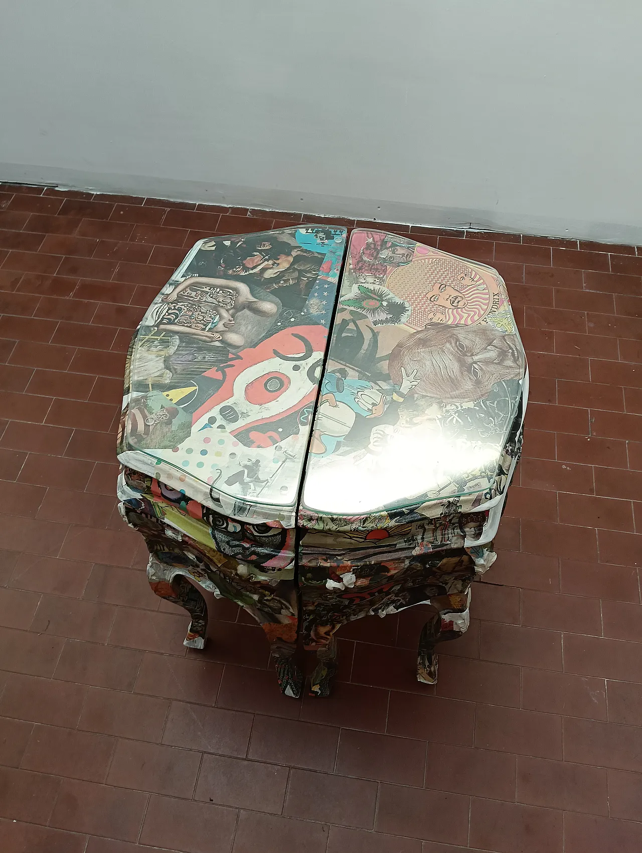 Coppio di comodini decoupage artistico, 2000 30