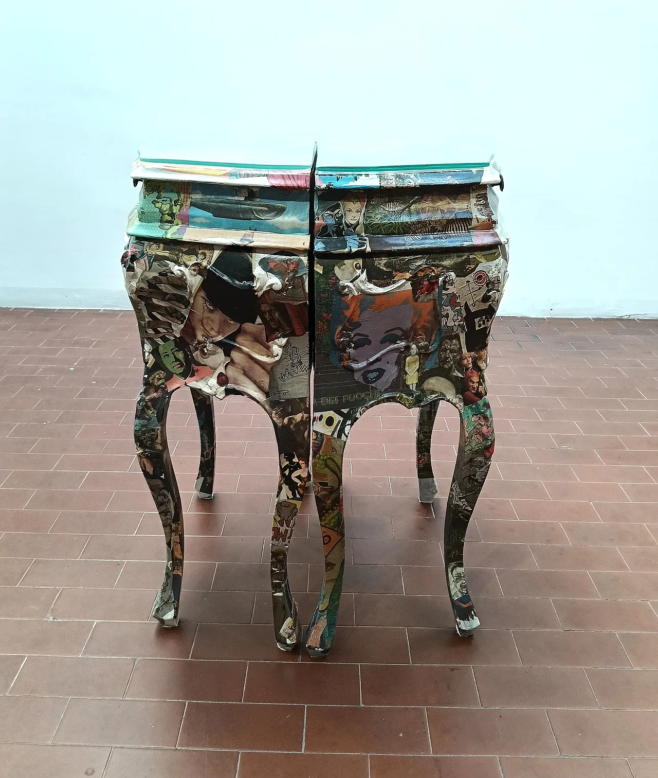 Coppio di comodini decoupage artistico, 2000 32