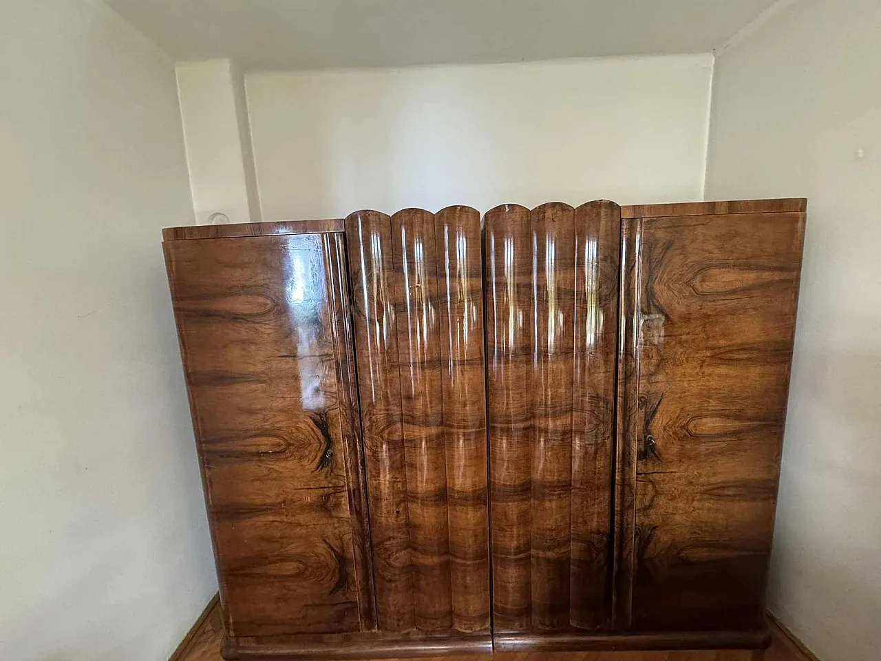 Armadio Art Deco in noce, anni '30 2