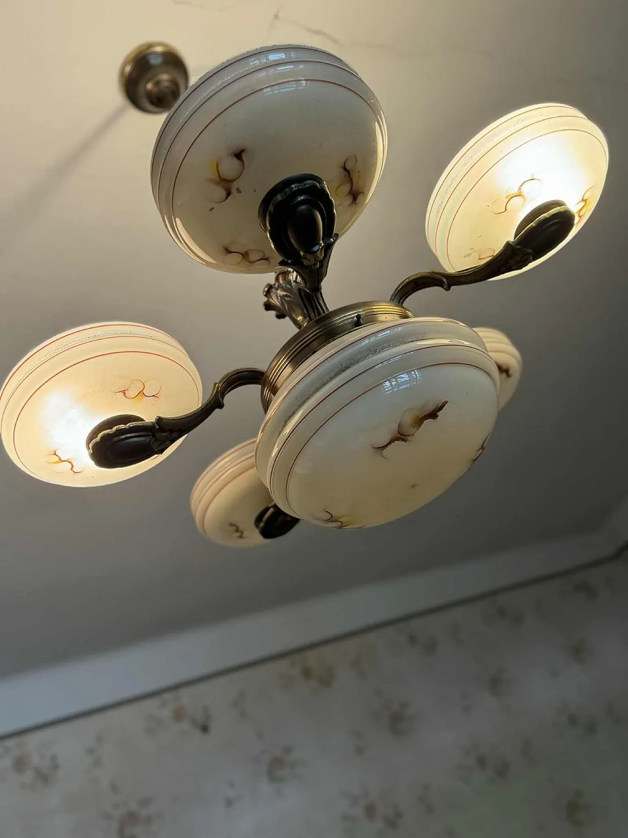 Lampadario Art Déco a 5 braccia in ottone e vetro, anni '40 4