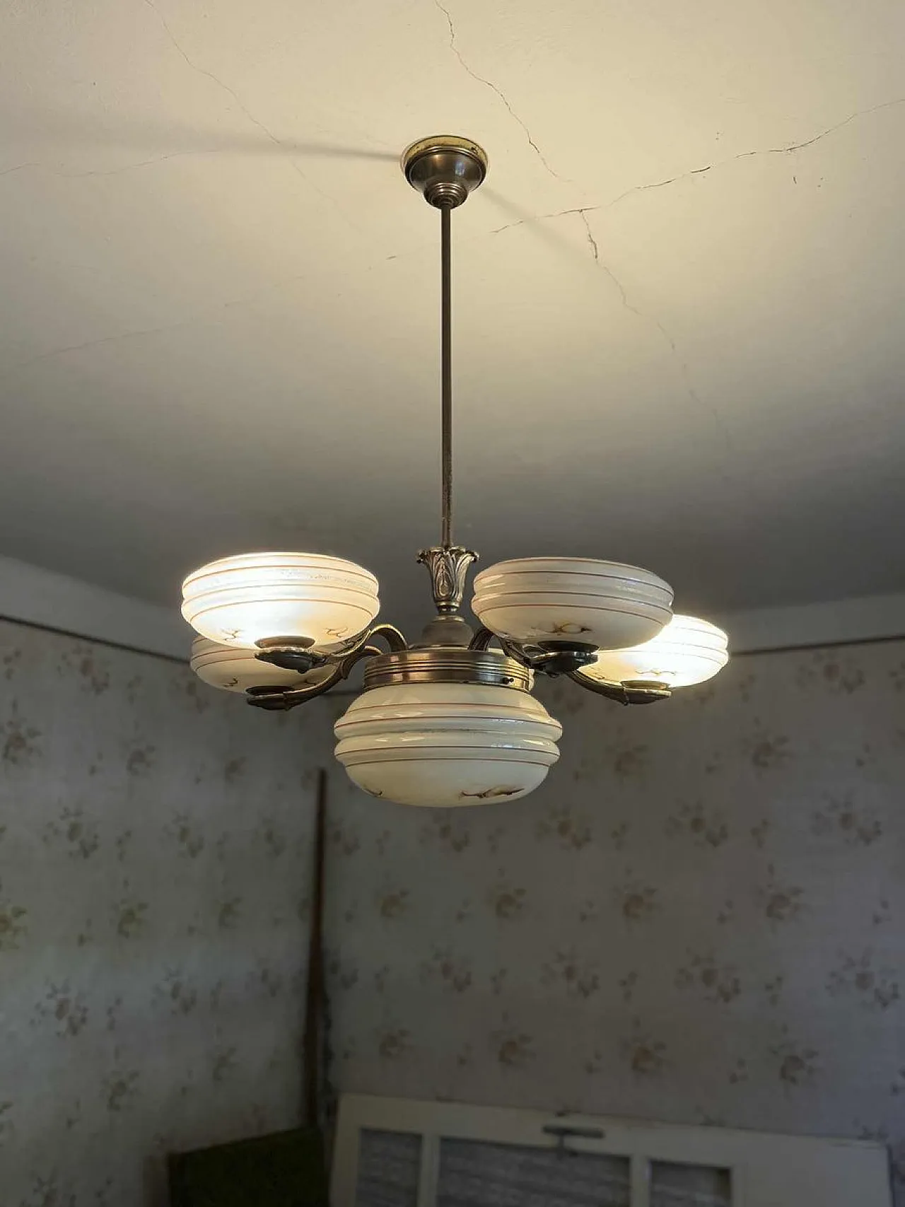 Lampadario Art Déco a 5 braccia in ottone e vetro, anni '40 5