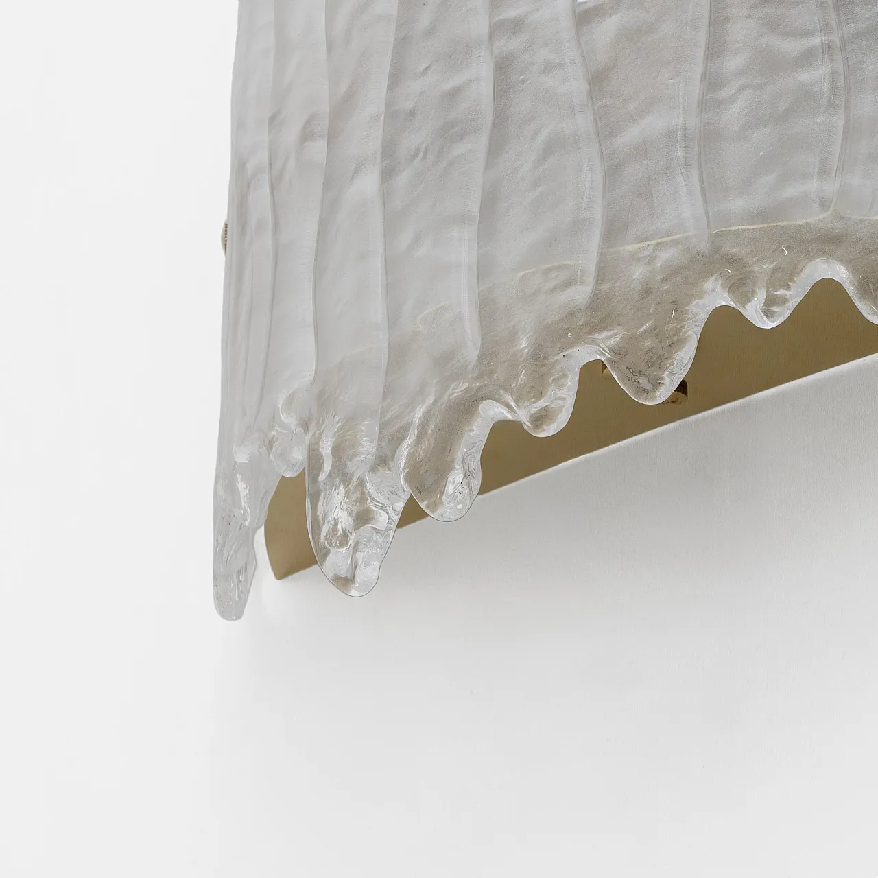 Pair of Murano glass and brass glacier wall sconces, 20th century 8