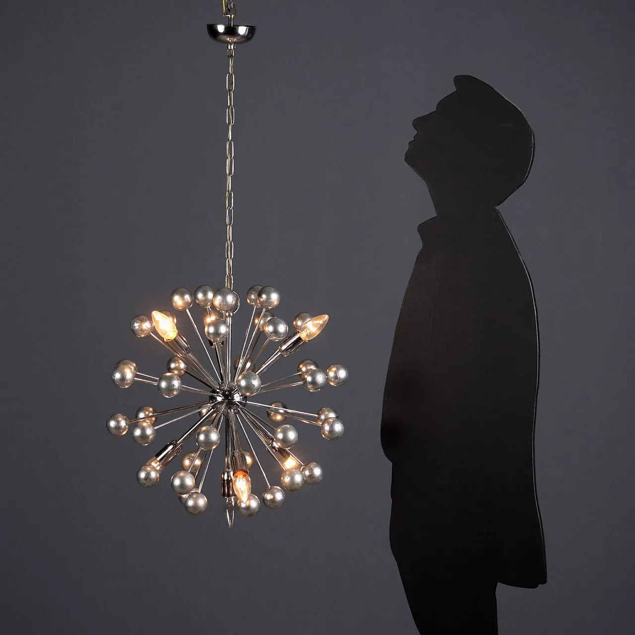 Lampada a sospensione in metallo e plastica cromata, '900 2