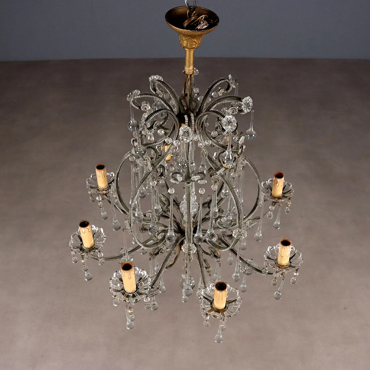 Lampadario in metallo e lamiera lavorata e collane in vetro, '800 8