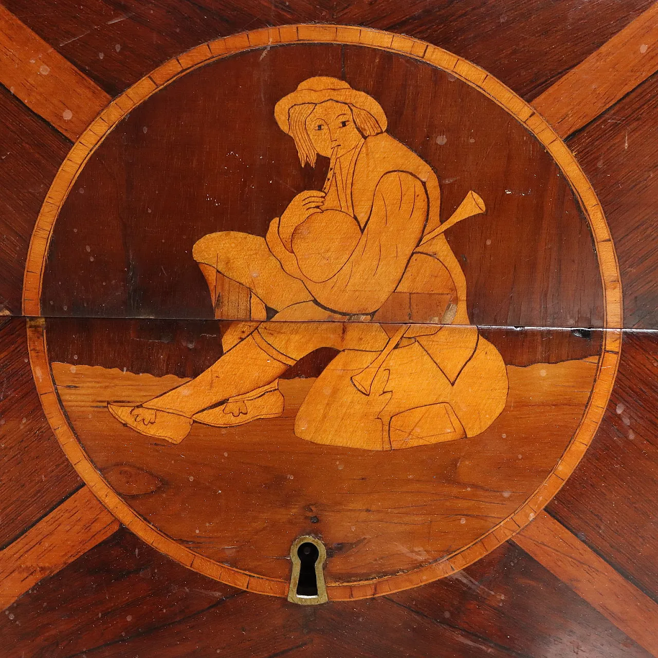 Coppia di cassettoni in noce e abete, '700 6