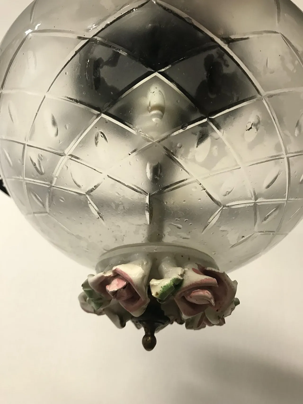 Lampadario in porcellana di Capodimonte e bronzo, Italia, anni '30 2