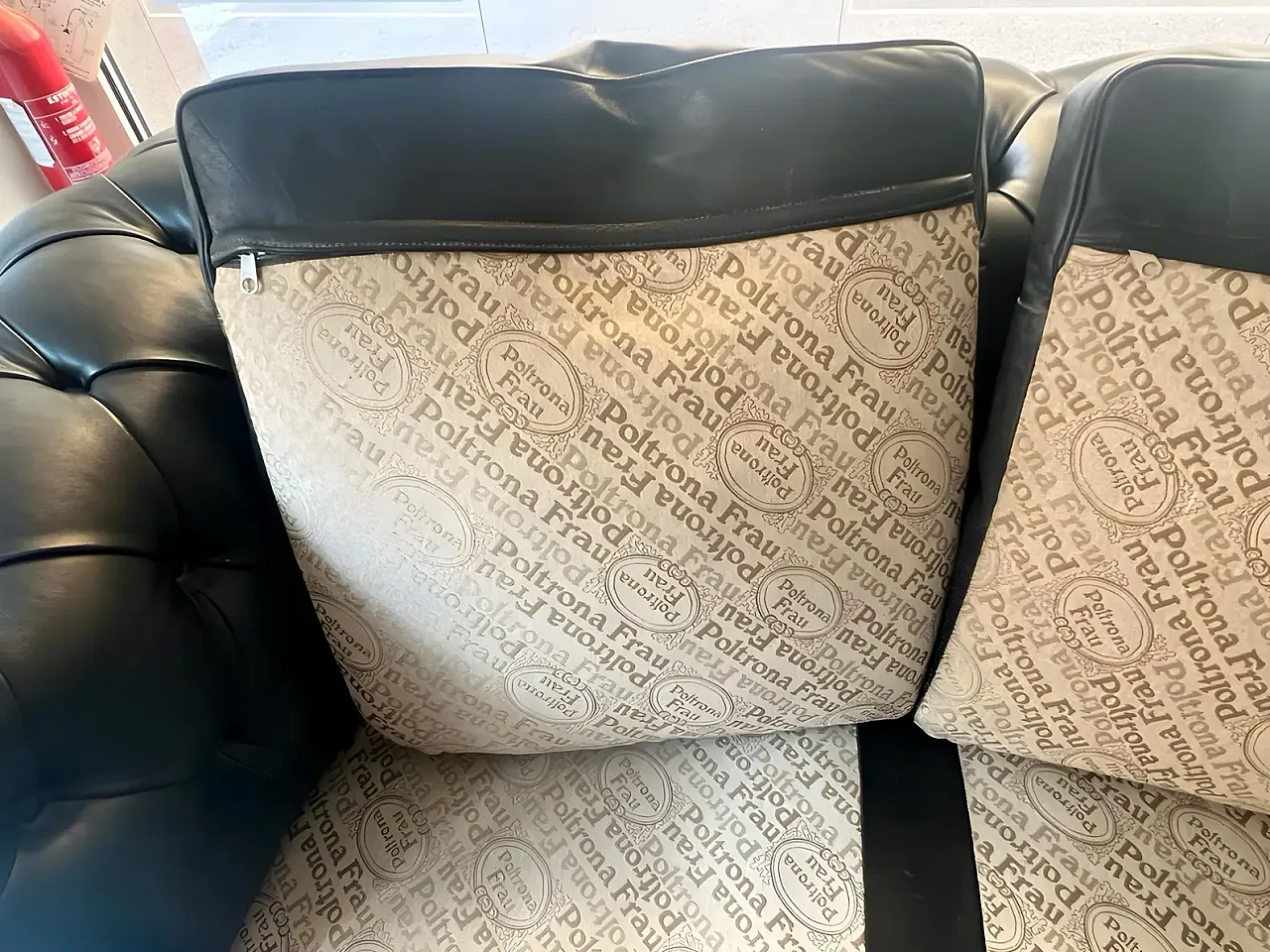 Chester model 2-seater sofa by Poltrona Frau, 1990s 7