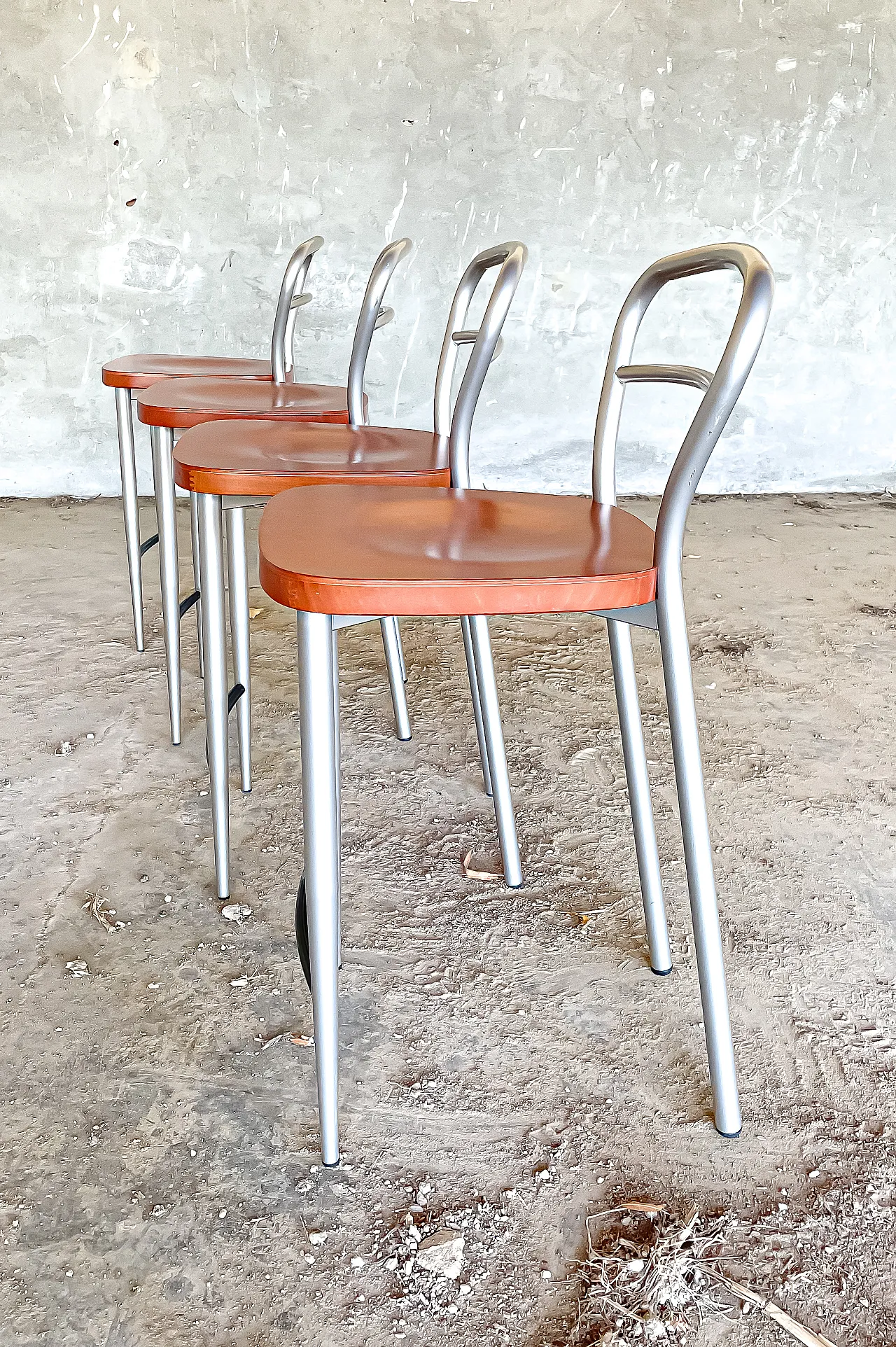 Set of 4 80s Calligaris cherry wood kitchen stools 3