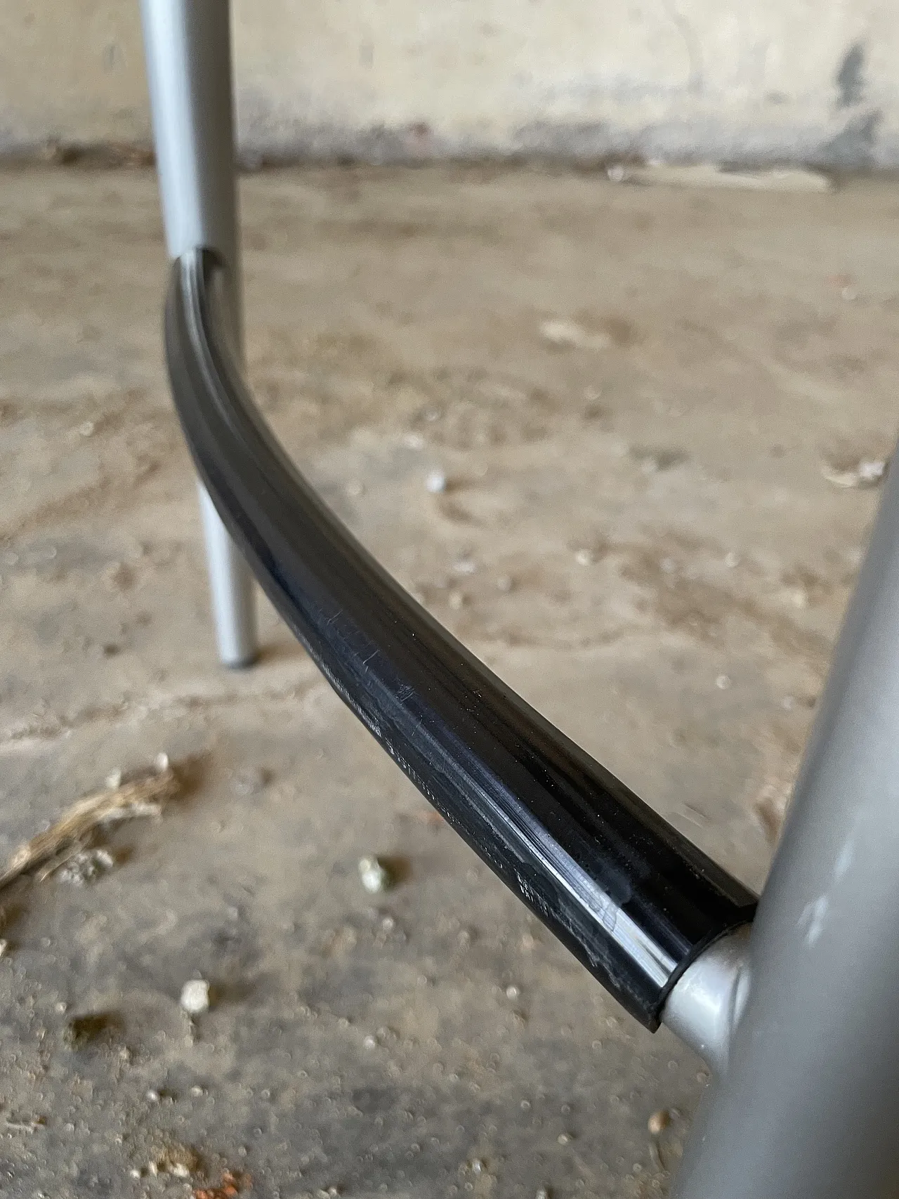 Set of 4 80s Calligaris cherry wood kitchen stools 8