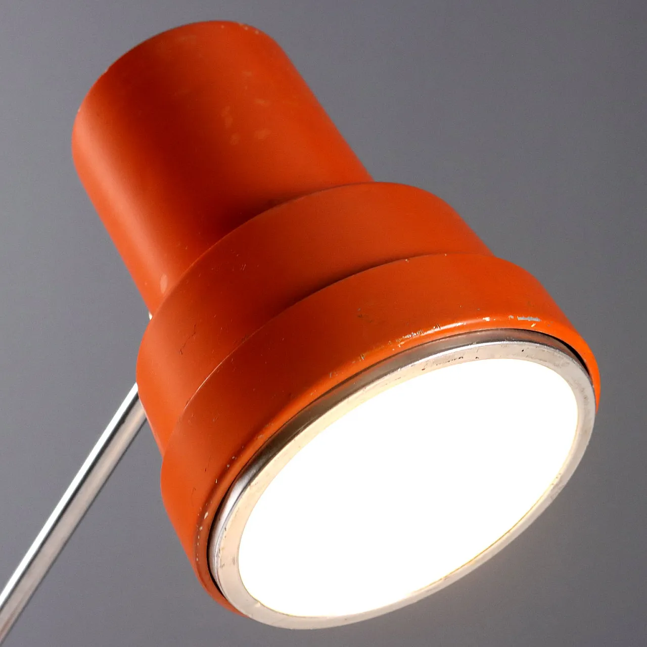 Lampada a sospensione in metallo cromato e plastica, '900 3