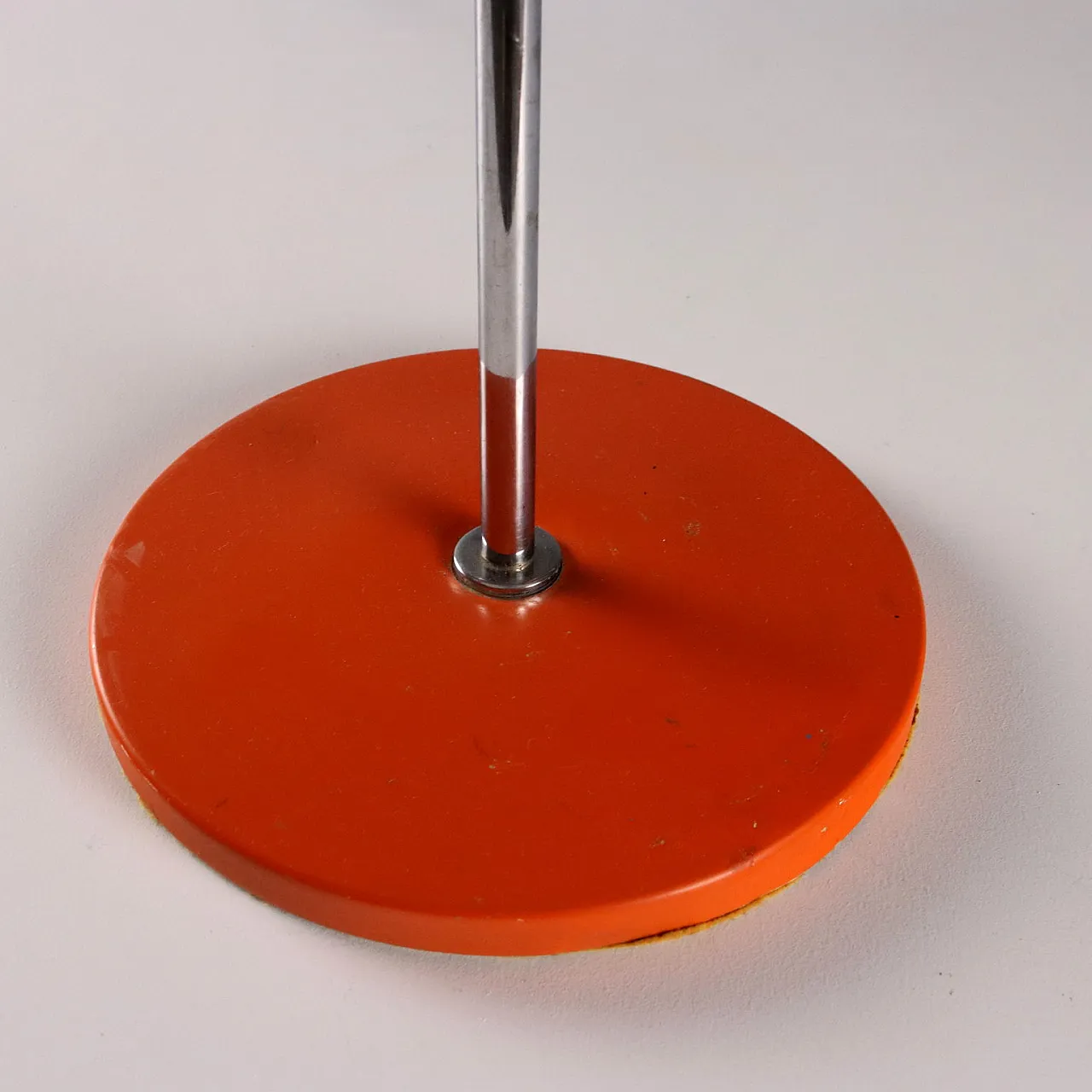 Lampada a sospensione in metallo cromato e plastica, '900 10