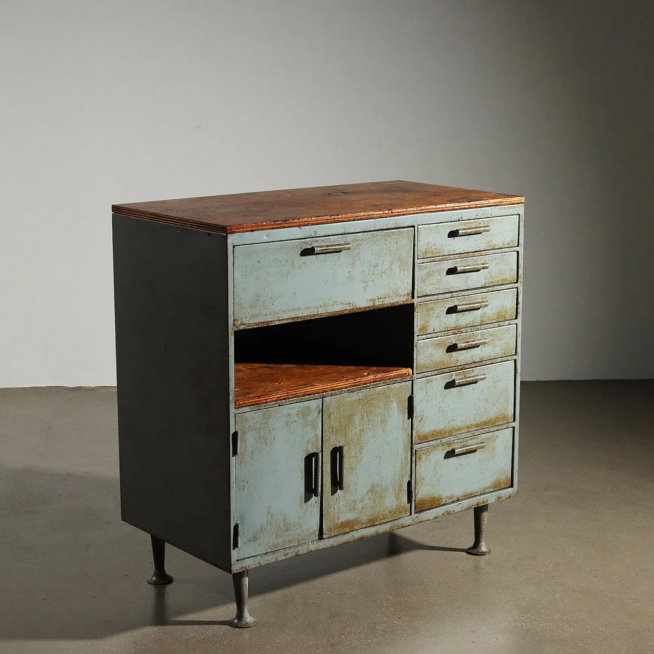 Industrial wardrobe in wood and metal, 1960s 1