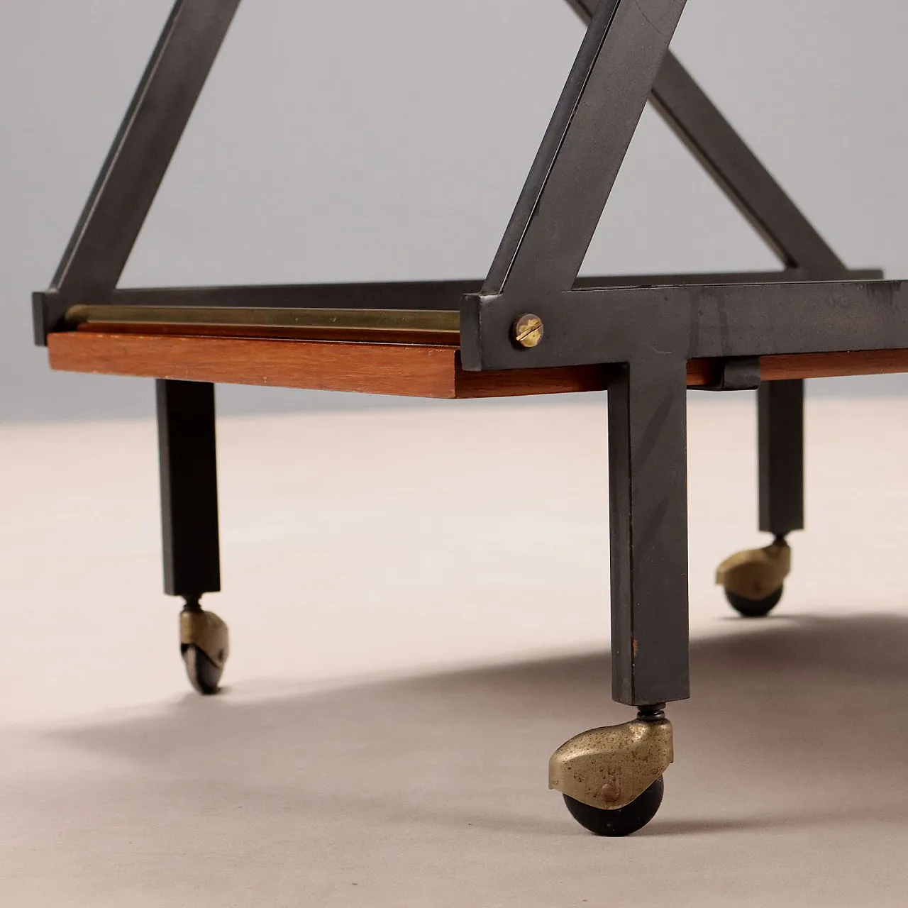 Serving cart in wood and glass, 1950s 7