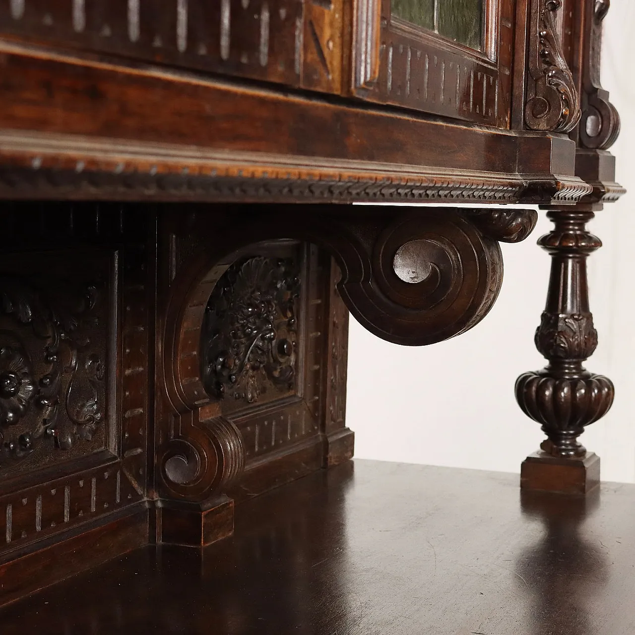 Neo-Renaissance style double-bodied sideboard, late 19th century 8