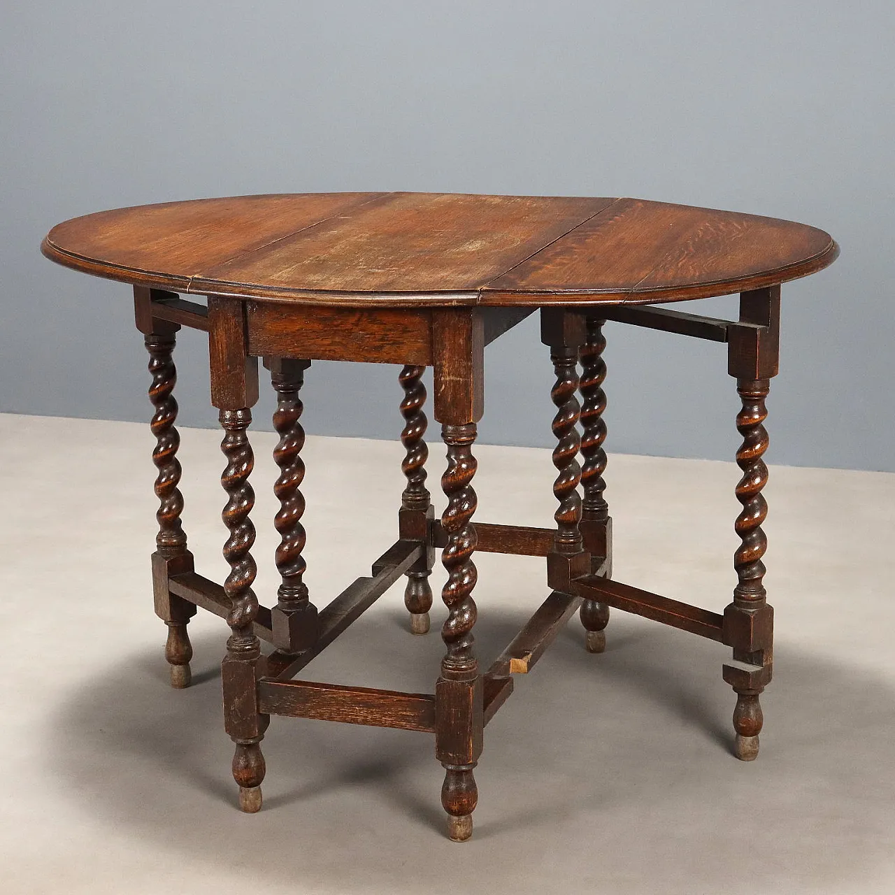 Table in oak, 19th century 4