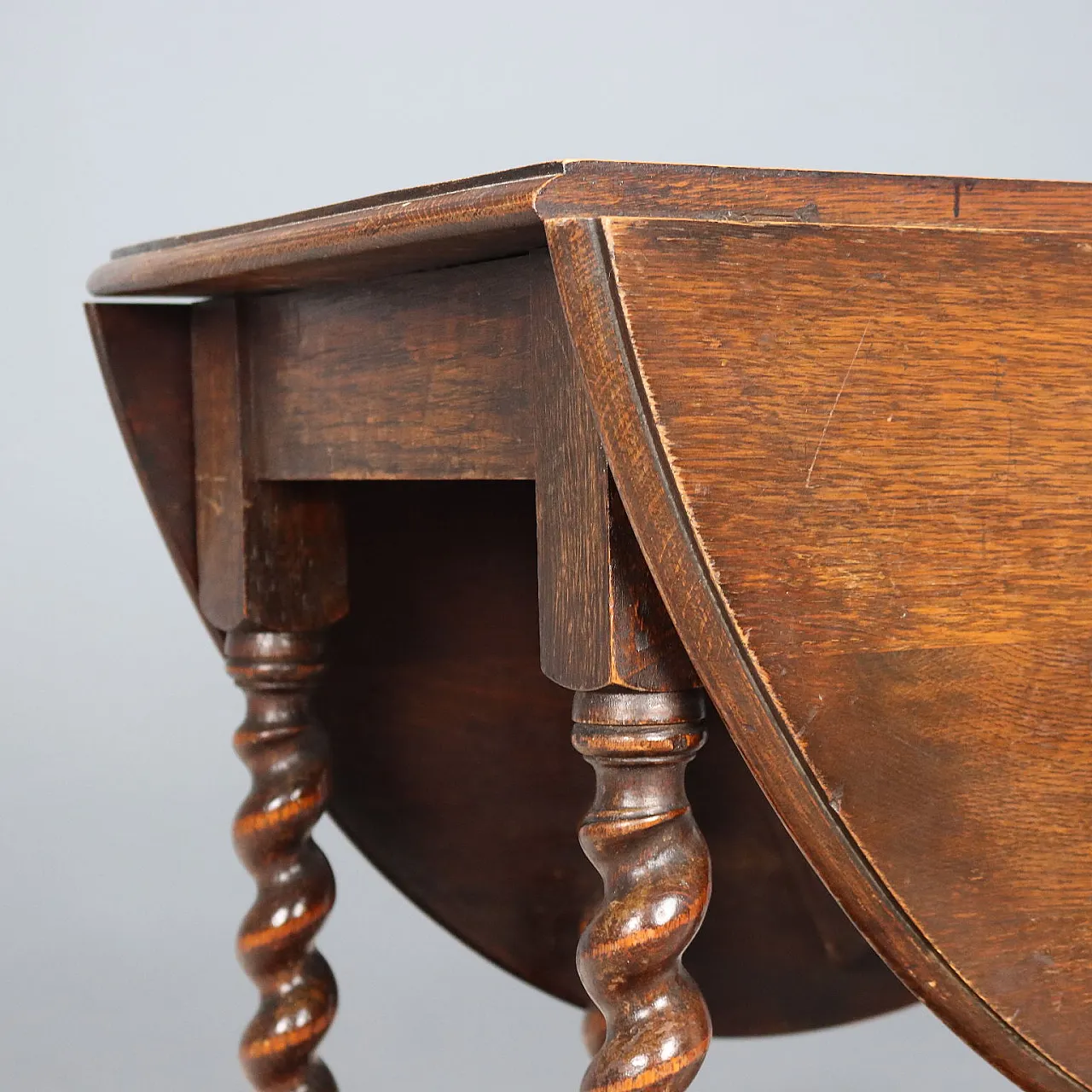 Table in oak, 19th century 5