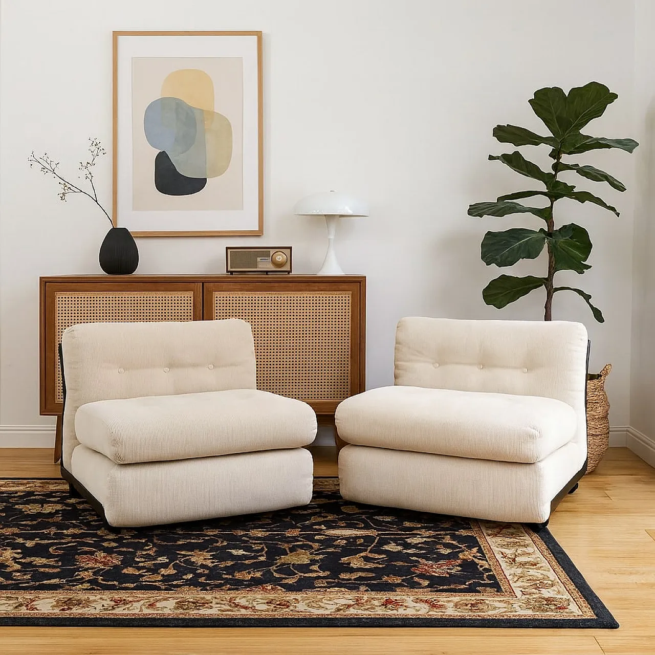 Coppia di poltrone Amanta in plastica, schiuma e tessuto, '900 2