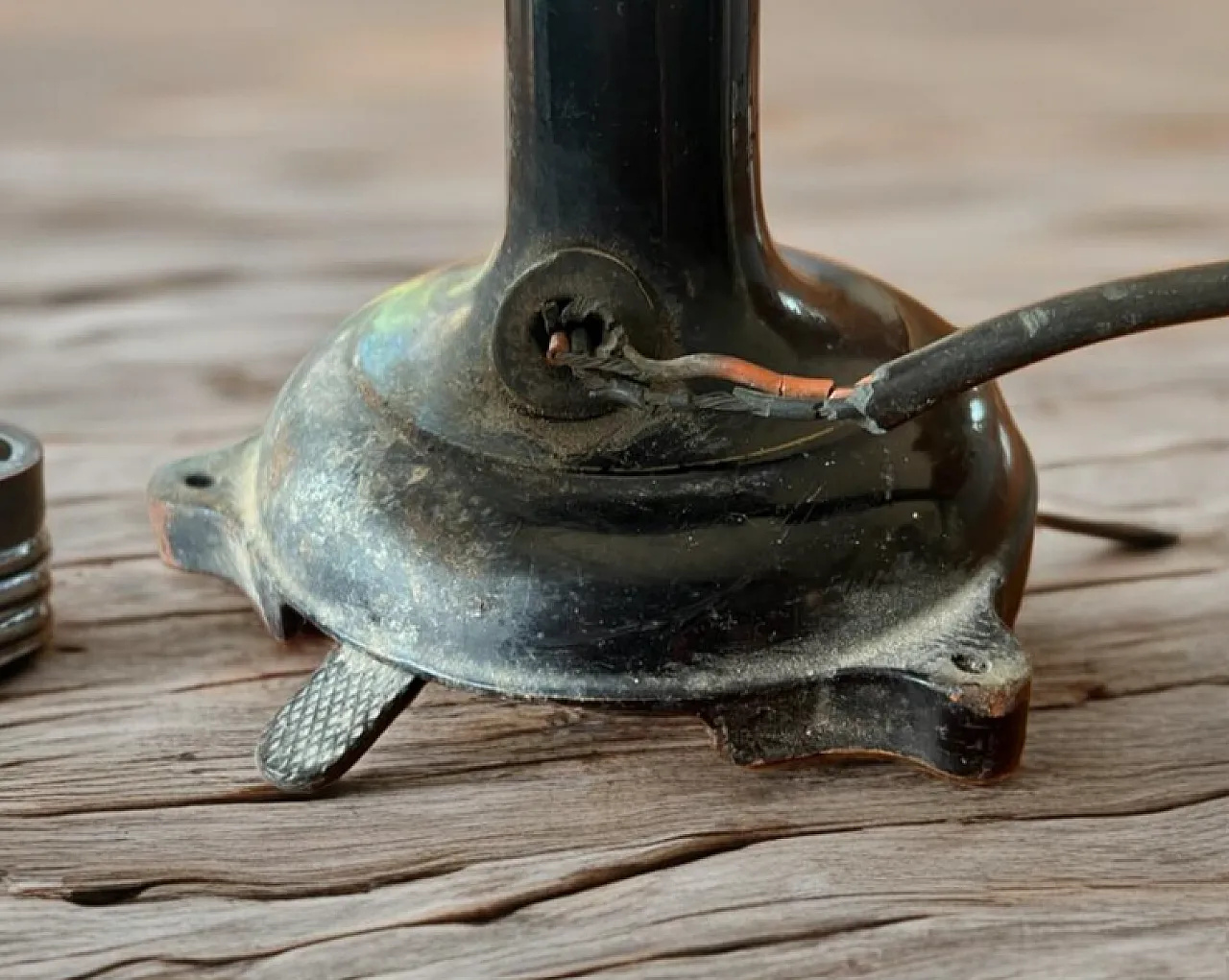 Table fan by Ercole Marelli in black cast iron, 1940s 4