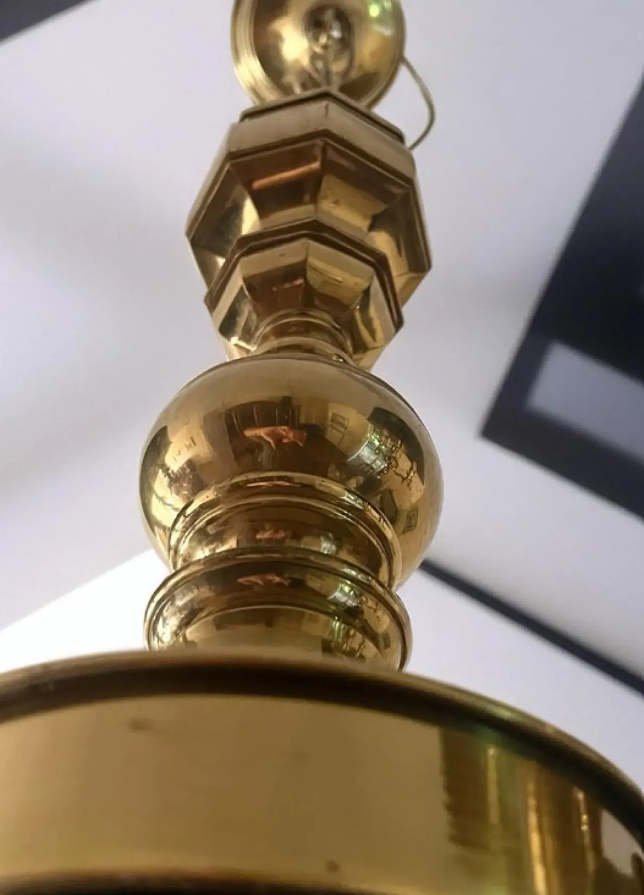 Bouillotte style chandelier in solid brass, 1970s 7