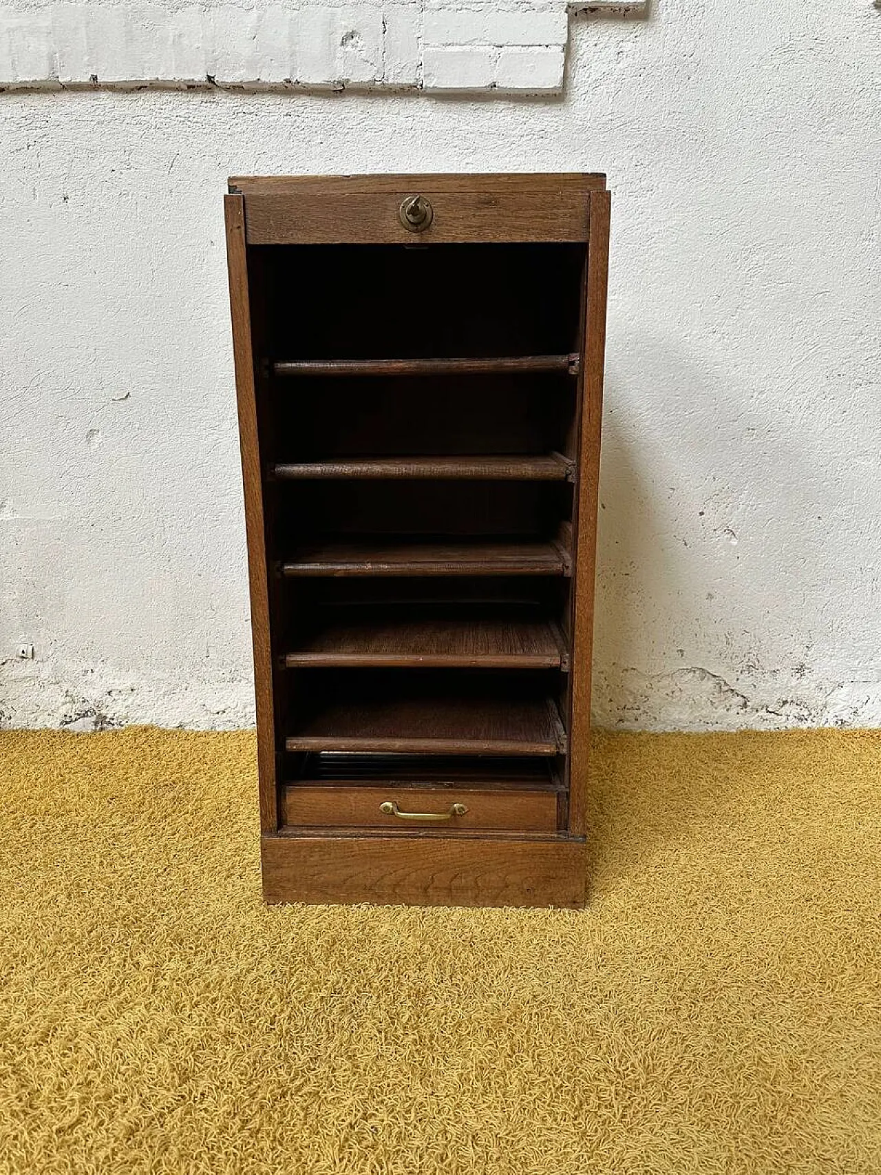 Mobiletto portaoggetti a tenda, '900 3