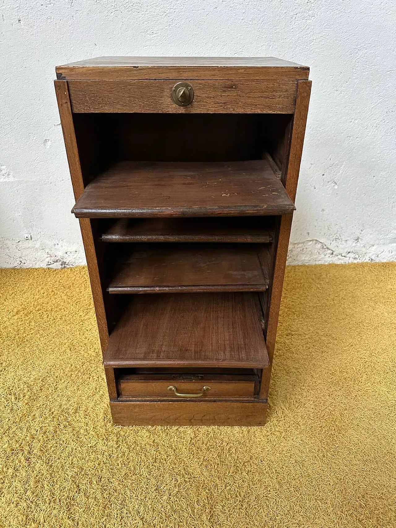 Mobiletto portaoggetti a tenda, '900 6