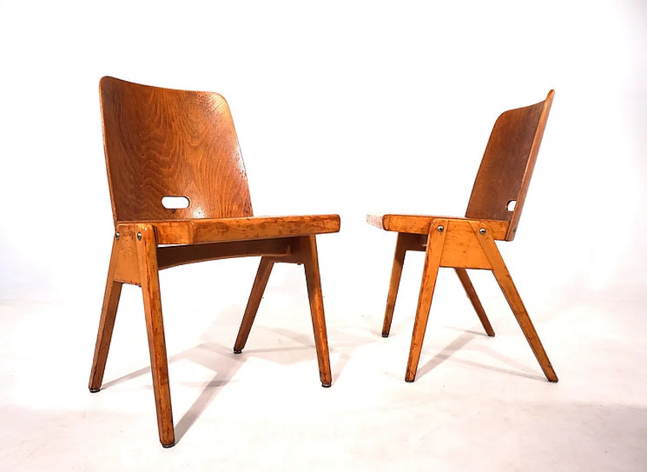 Coppia di sedie da pranzo impilabili in compensato, anni '60 1