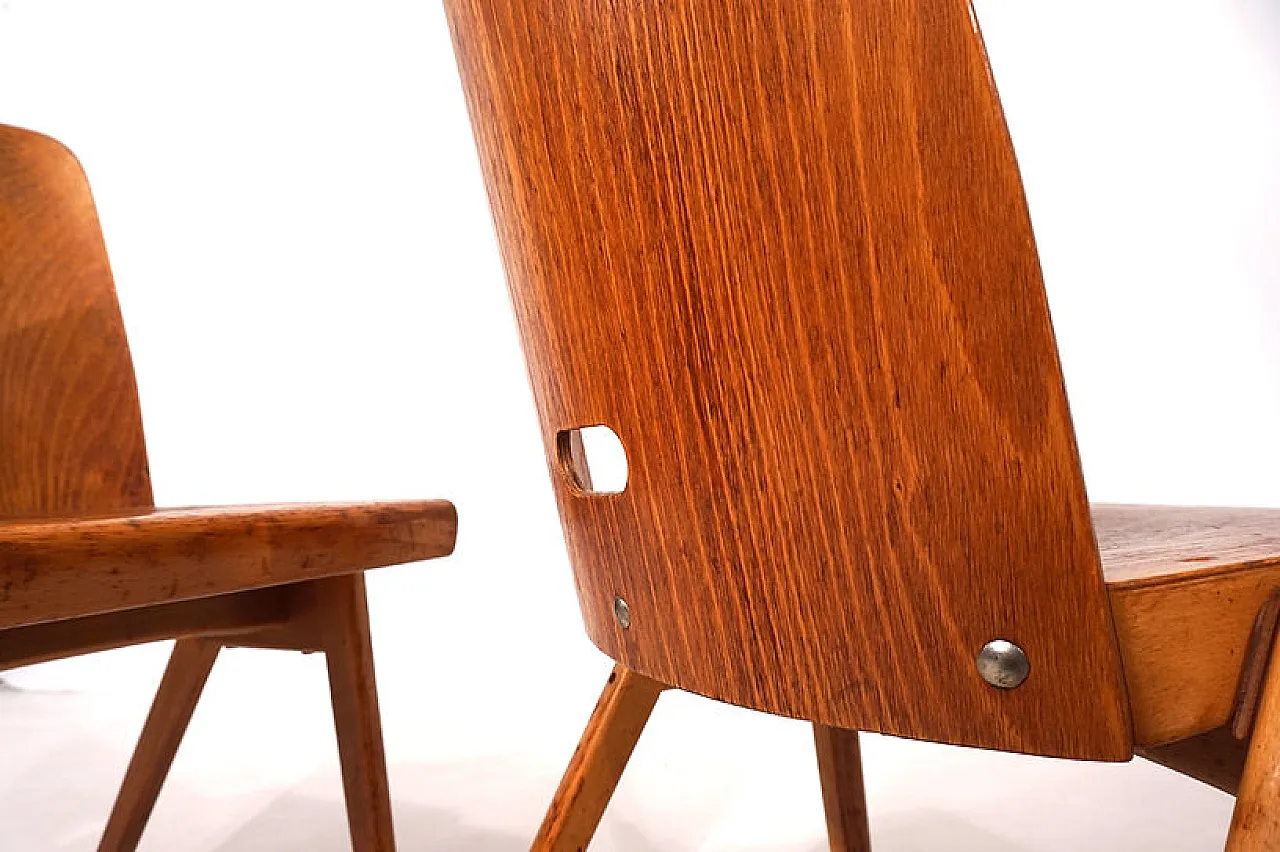 Coppia di sedie da pranzo impilabili in compensato, anni '60 10