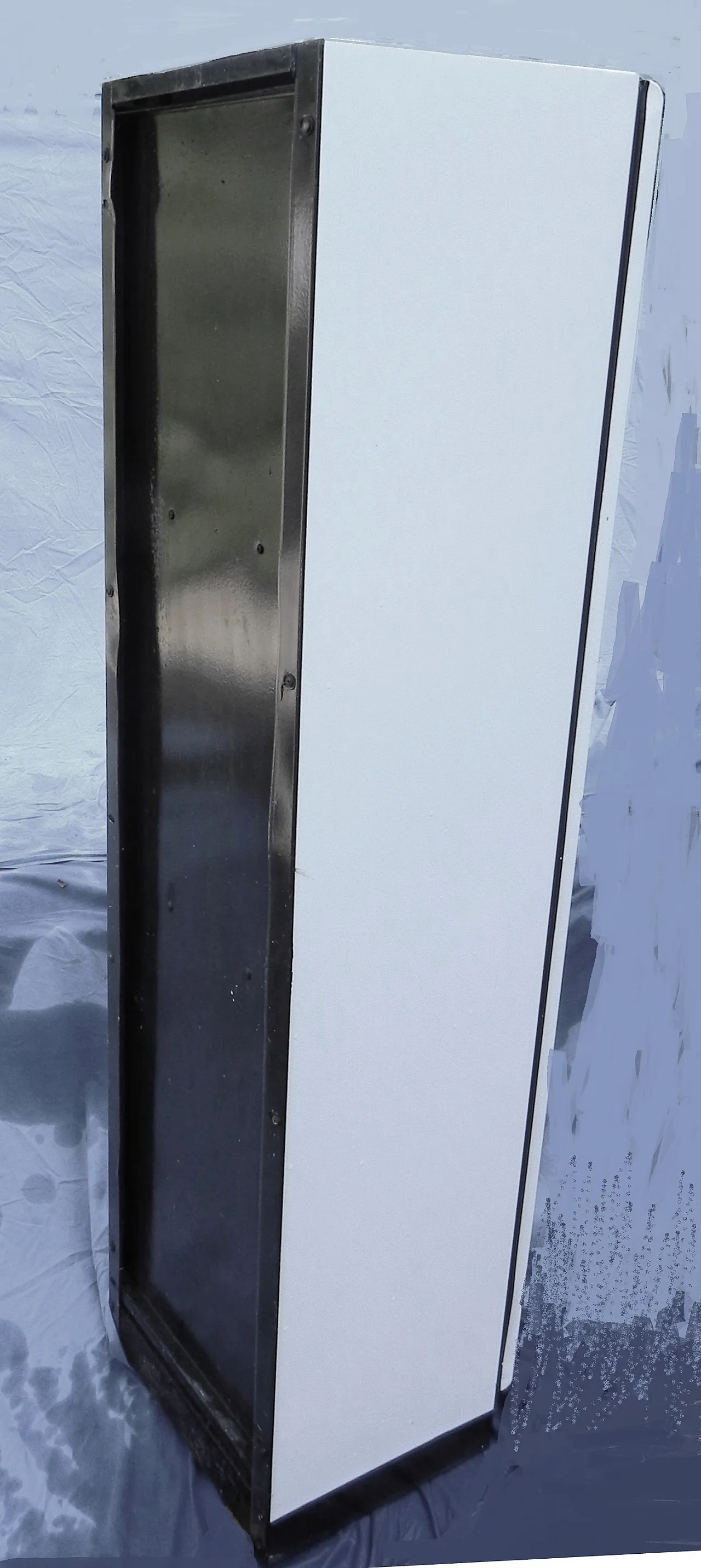 Pensile a colonna,in  metallo smaltato, anni '50 6