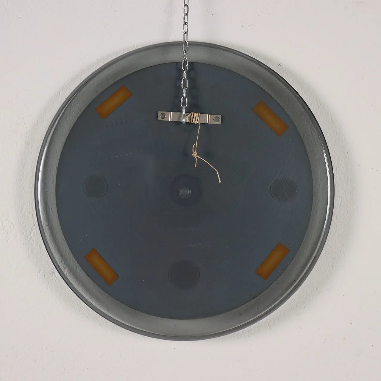 Specchio da parete rotondo in metacrilato, anni '60 5