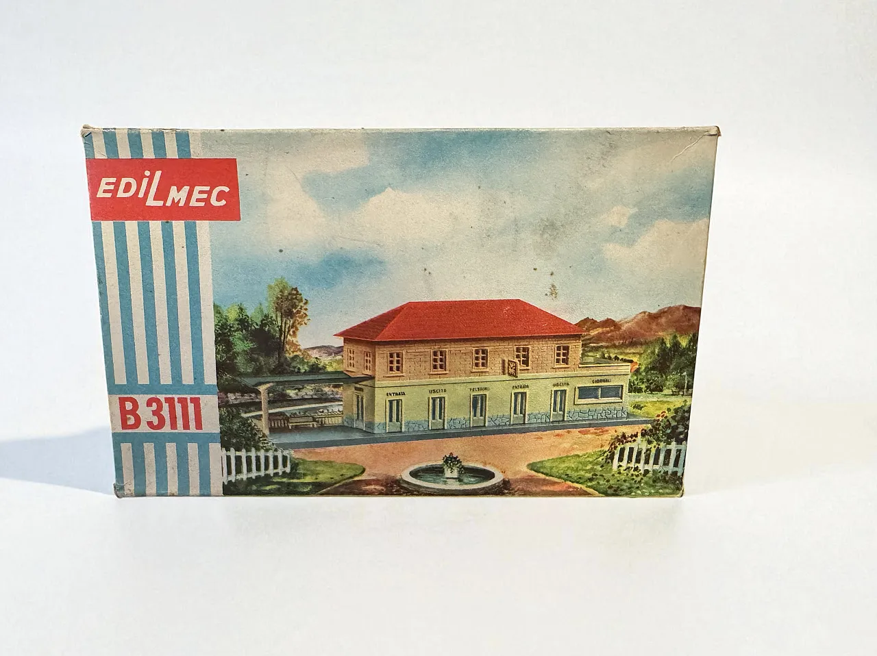 Pair of Edilmec CoMa assembly kits from the 1960s 2